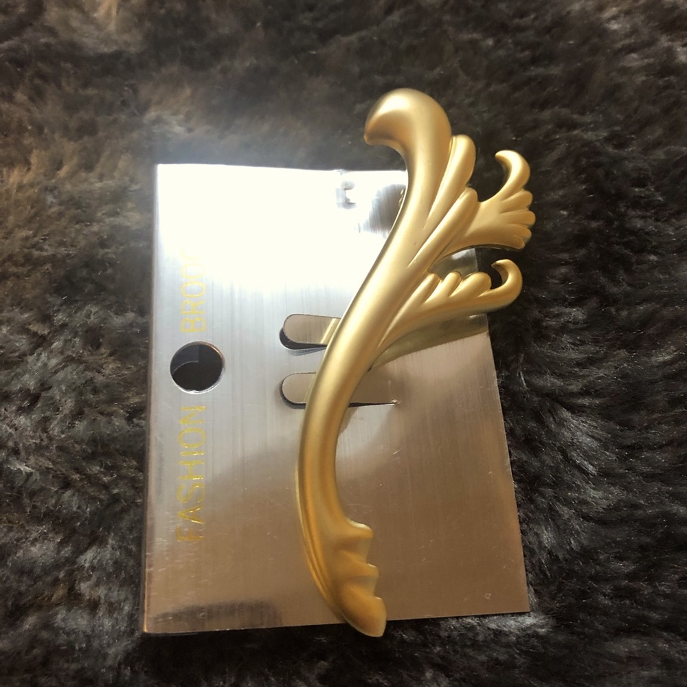 Brooche - Swan Gold Design NEW